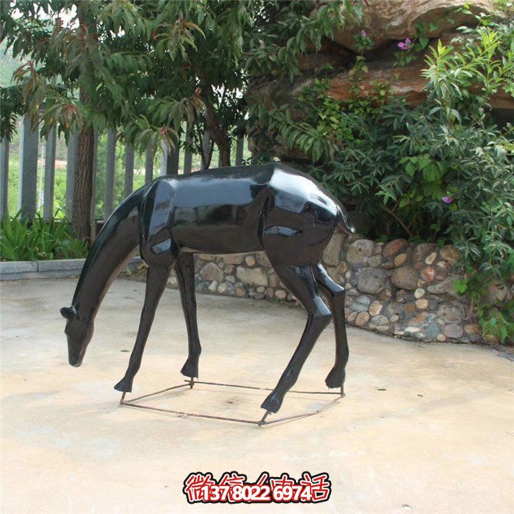 玻璃鋼雕塑景觀噴漆，點綴小區(qū)抽象美景