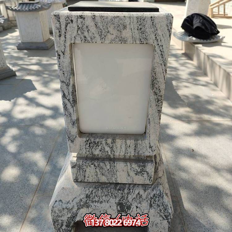 新中式花崗巖太陽(yáng)能石燈，讓你的庭院更加精致