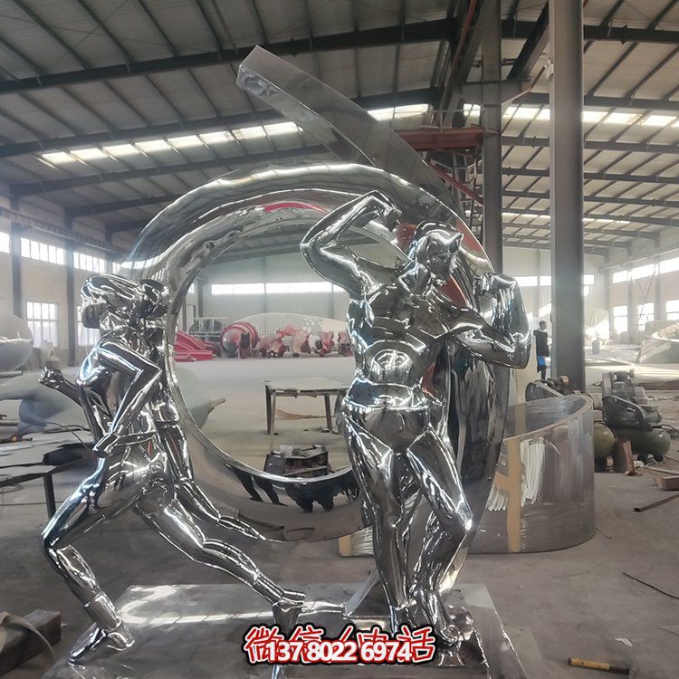 不銹鋼鏡面抽象雕塑，激發(fā)運(yùn)動(dòng)與園林景觀的靈感