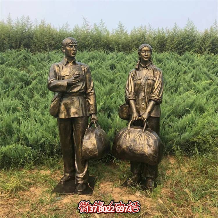 手工雕刻民俗小品，玻璃鋼仿銅人物拿行李的車(chē)站裝飾品
