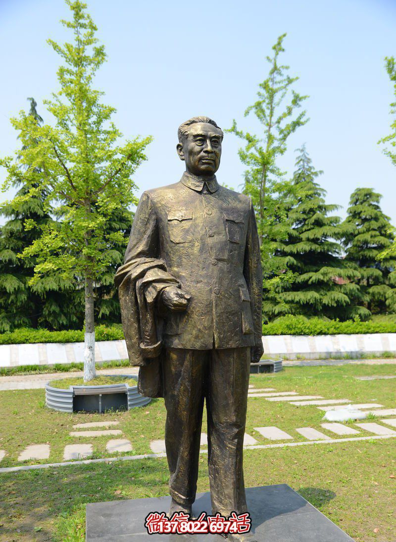 紀念周恩來偉人雕塑，緬懷歷史，見證輝煌