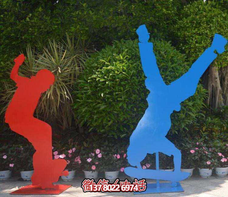 不銹鋼滑板雕塑，挑戰(zhàn)高難度運動