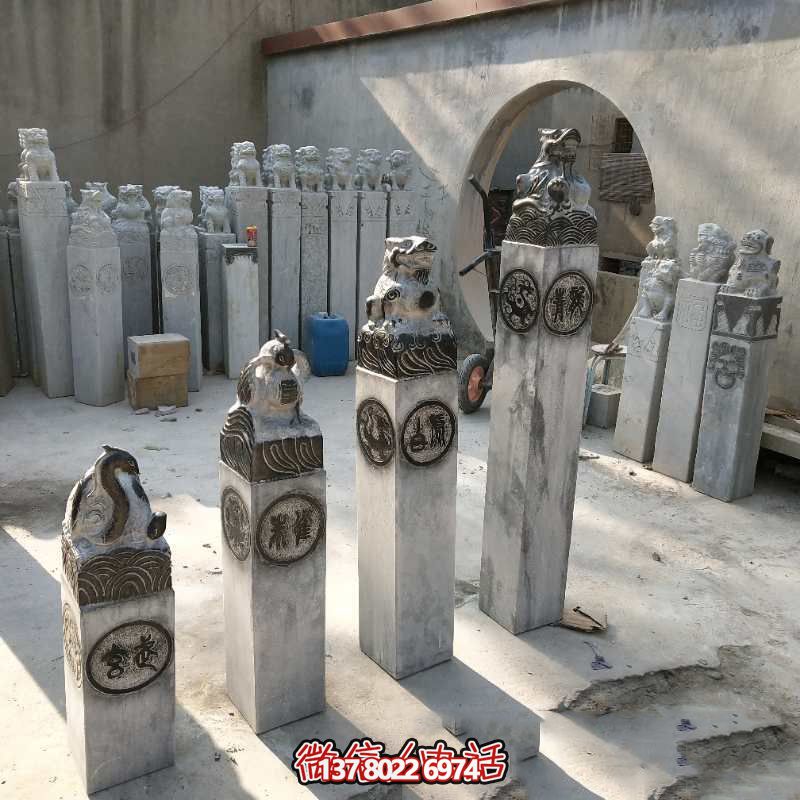 四神馬柱拴，融匯大理石精致雕塑，為園林景觀裝點(diǎn)增添濃濃韻味