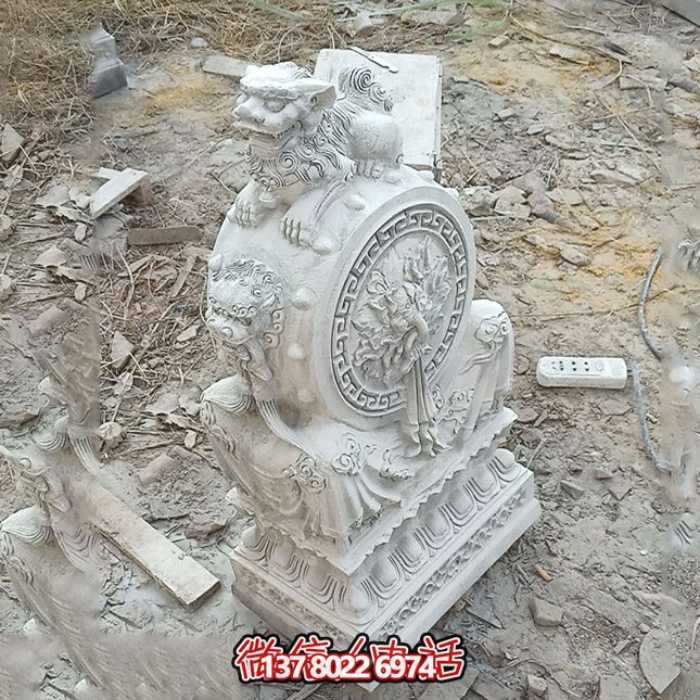 非凡的石雕獅子雕塑，點綴精致的庭院別墅