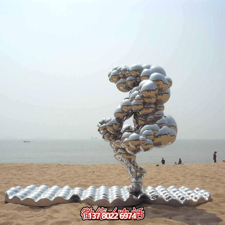 不銹鋼鏡面戶(hù)外抽象人物景觀(guān)裝飾品