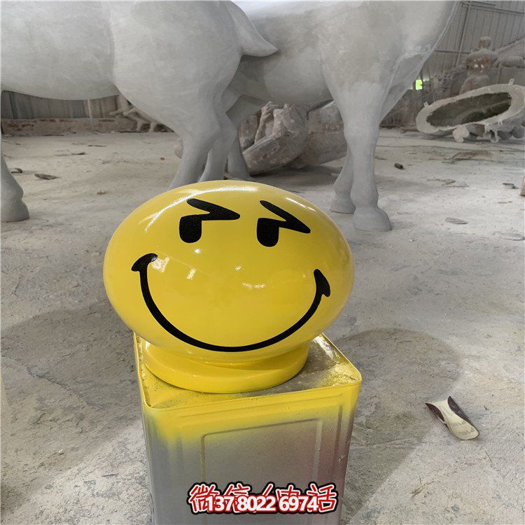 全新玻璃鋼游樂(lè)場(chǎng)，彩繪公仔、卡通雕塑，讓您的游樂(lè)體驗(yàn)更加豐富多彩