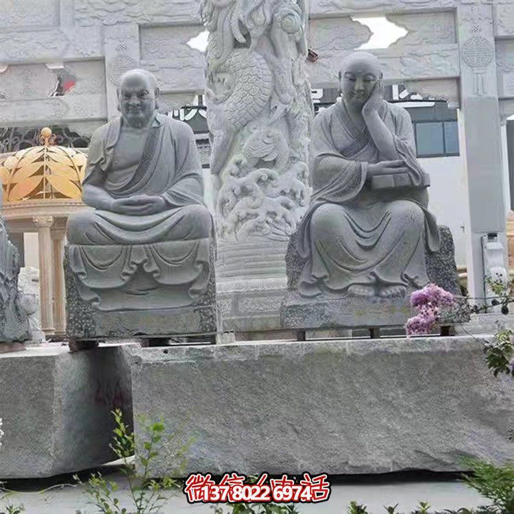 大型戶(hù)外石雕佛像雕塑，裝點(diǎn)美麗的寺院園林