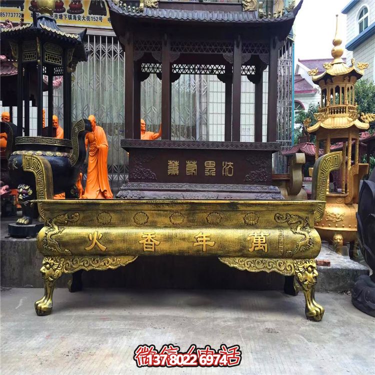 大型純銅鎏金香爐雕塑，為景觀寺廟增添靈性美感