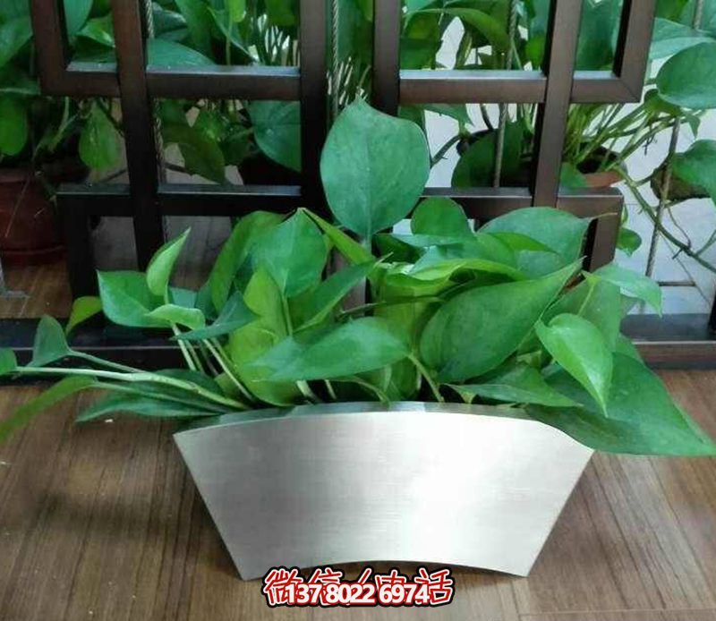 不銹鋼弧形花盆雕塑，精致公園裝飾