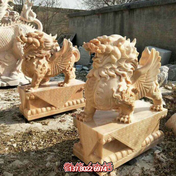 黃蠟石麒麟雕塑，精美石雕景區(qū)裝飾
