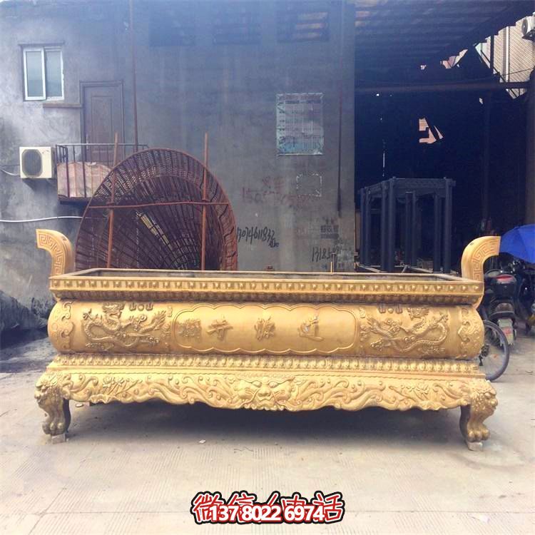 平口鍍金仿古香爐，為寺廟和戶(hù)外添彩
