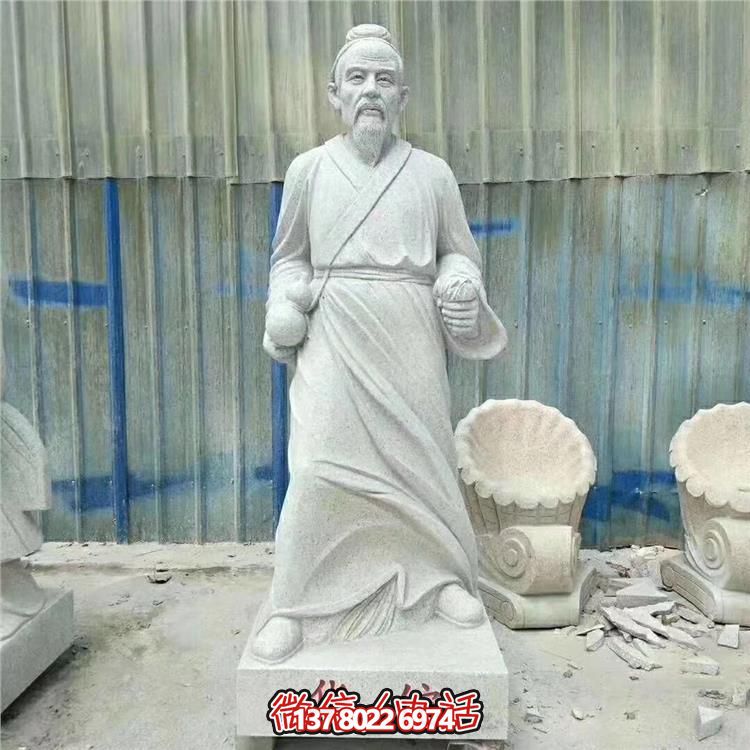 雅致古典大理石雕塑，點綴園林景觀