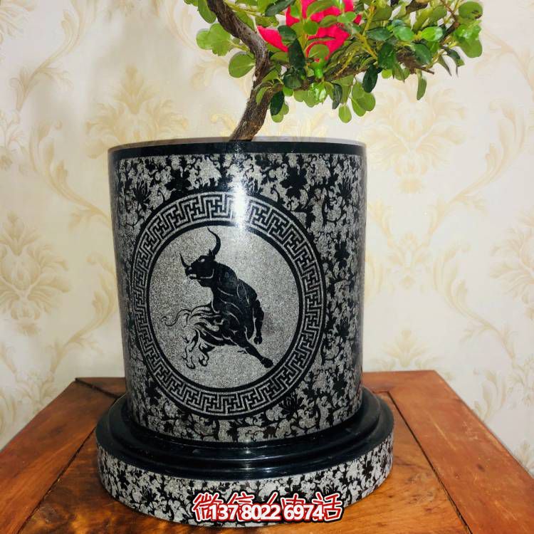 手工精美石雕花盆，點(diǎn)亮您的室外空間