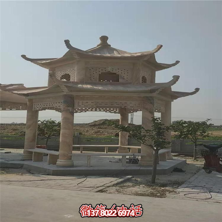 雙層紅雕涼亭，觀賞絕美晚霞，享受乘涼樂趣