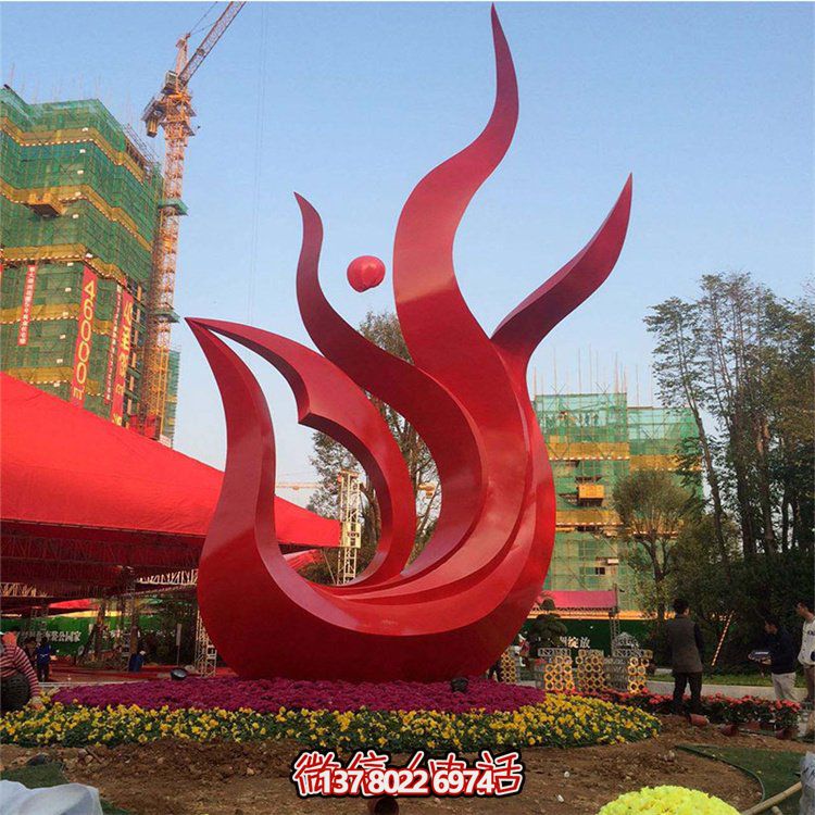 精美不銹鋼鳳凰雕塑，點綴精致小區(qū)、別墅環(huán)境
