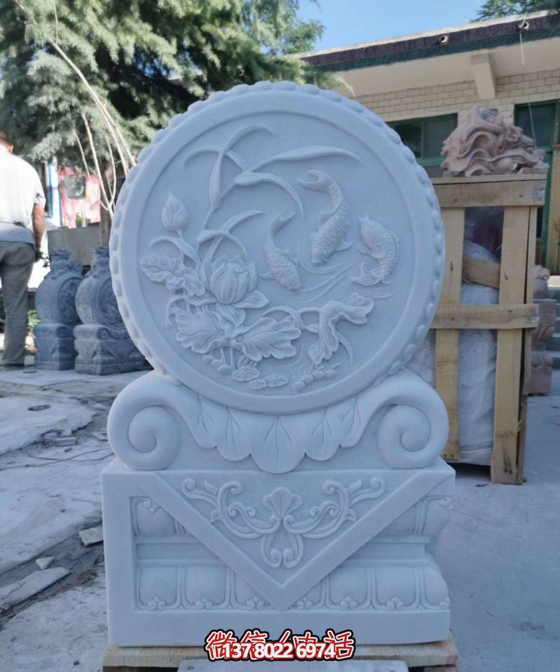 精美大理石雕刻荷花抱鼓石門墩，點(diǎn)綴庭院門口