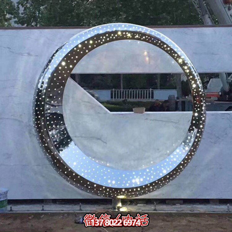 不銹鋼海豚景觀雕塑，提升酒店會(huì)所的抽象圓環(huán)氛圍