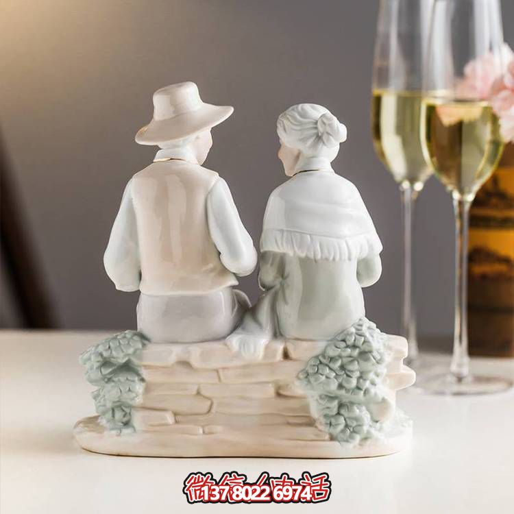 玻璃鋼雕塑人物裝飾，為室內(nèi)臥室?guī)砻篮梅諊? title=