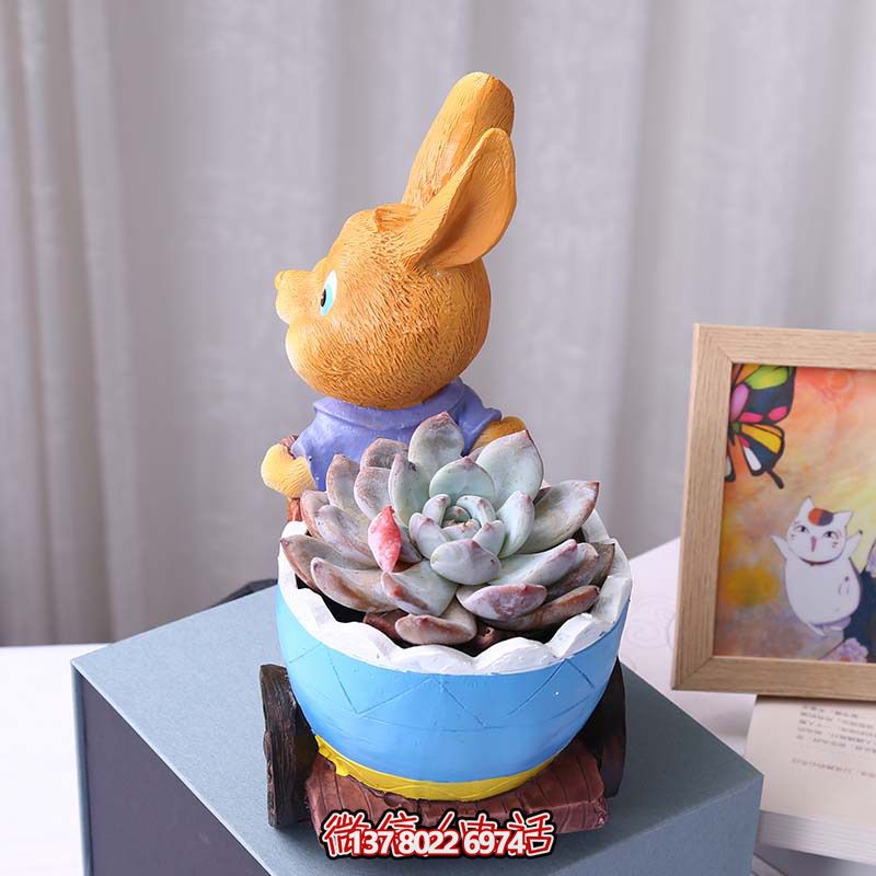 玻璃鋼兔子雕塑拉花盆，讓客廳擺件變得更有格調(diào)