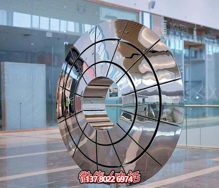 不銹鋼雕塑傘狀圓環(huán)，創(chuàng)意裝點(diǎn)商廈鏡面