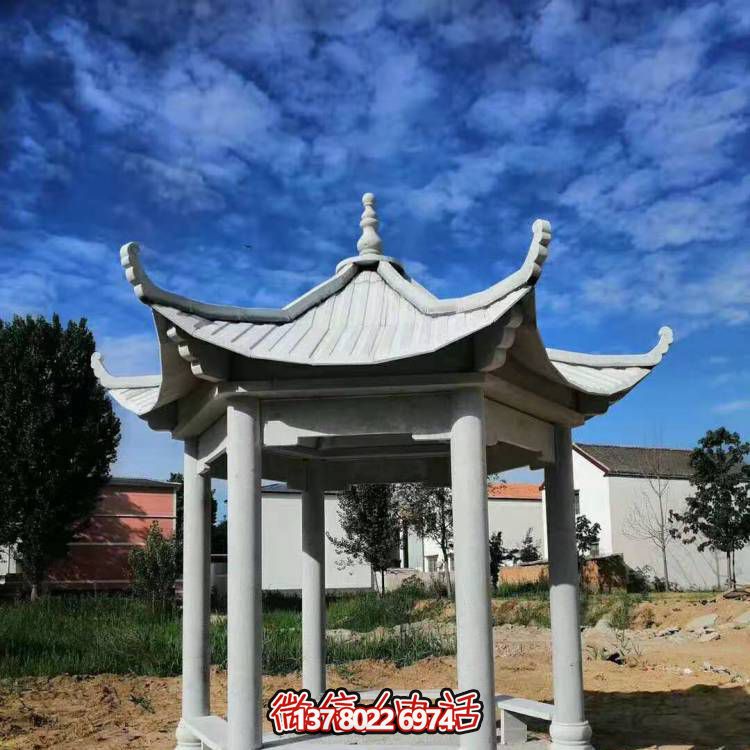 仿古休閑涼亭，天然青石擺放于戶外村莊