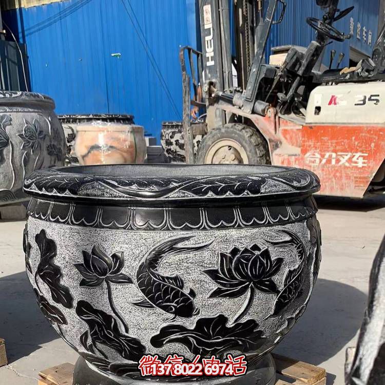 精美荷花浮雕缸，融合經(jīng)典元素，打造清新安靜空間