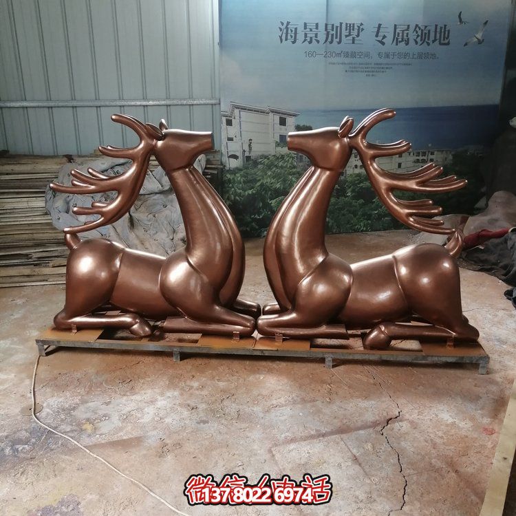 仿銅梅花鹿雕塑玻璃鋼擺件，園林景觀裝飾