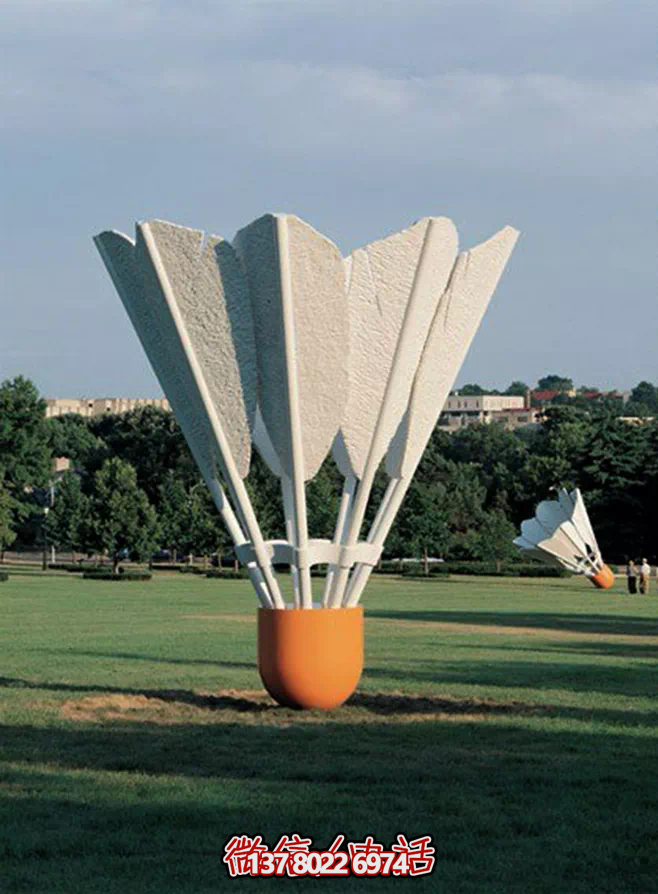 多功能玻璃鋼仿真雕塑羽毛球框，為戶外草坪增色