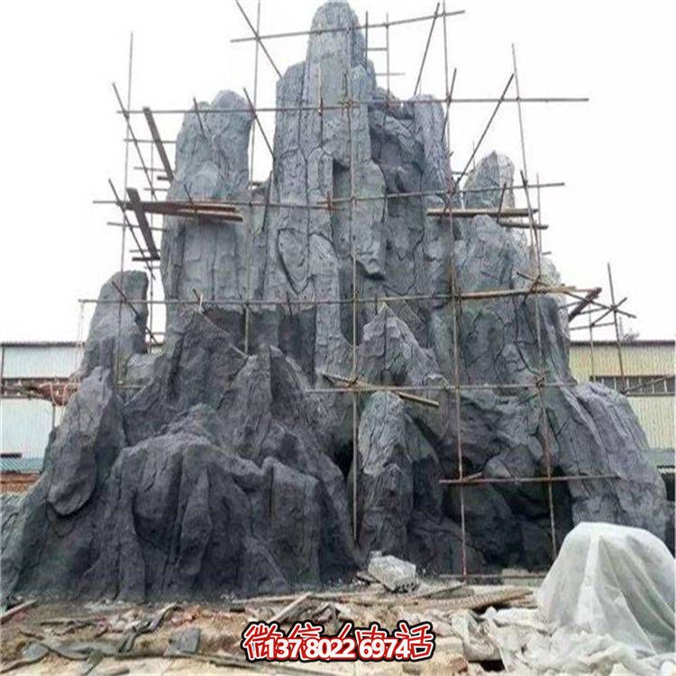 精美的大型石雕假山雕塑，為公園增添靈動(dòng)之美