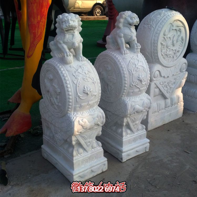 濃縮漢文化，以仿古建筑漢白玉雕塑裝點(diǎn)宮殿門墩