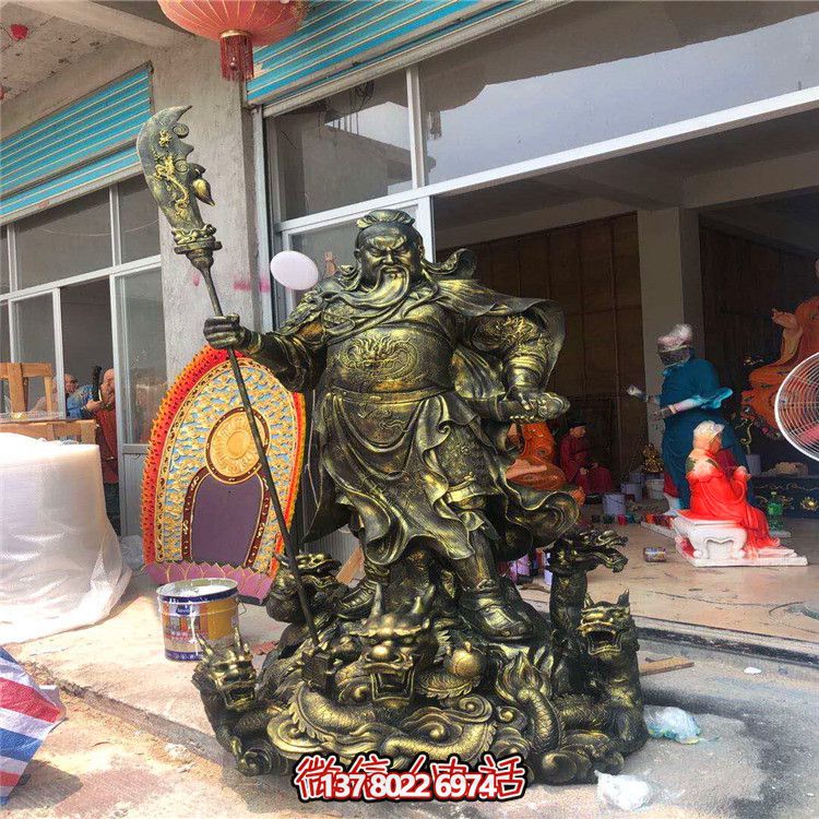 噴金烤漆大型景觀仿銅關(guān)公雕塑 噴金烤漆大型景觀仿銅關(guān)公雕塑
