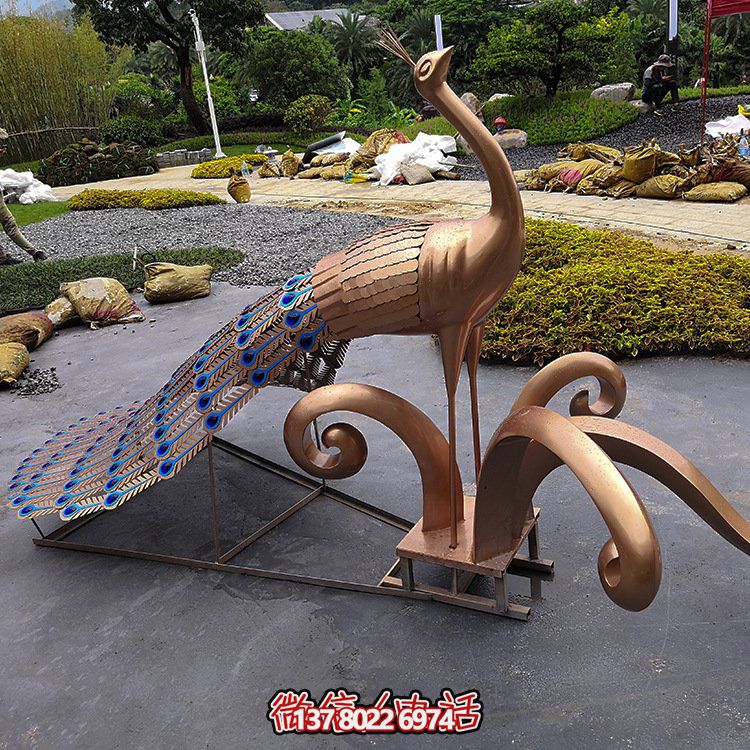 不銹鋼孔雀，烤漆藝術(shù)動(dòng)物造型雕塑