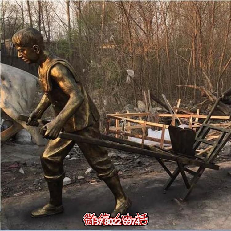 戶(hù)外園林玻璃鋼仿銅耕地的人物雕塑