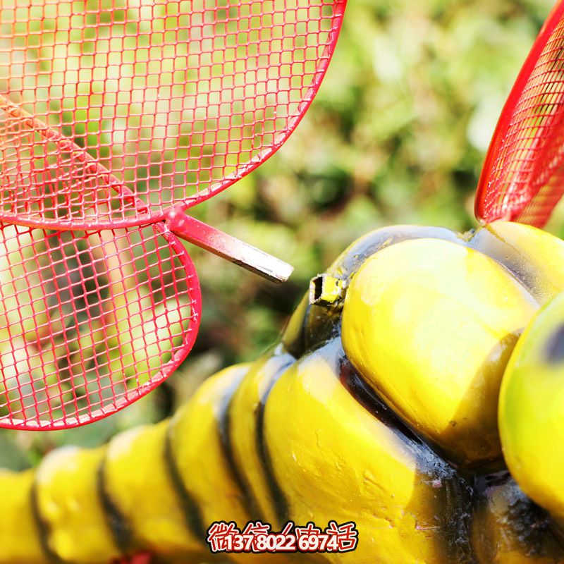 學院城市廣場卡通黃色玻璃鋼蜻蜓雕塑 學院城市廣場卡通黃色玻璃鋼蜻蜓雕塑