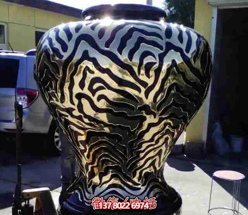 公園售樓部亮面玻璃鋼花瓶雕塑 公園售樓部亮面玻璃鋼花瓶雕塑