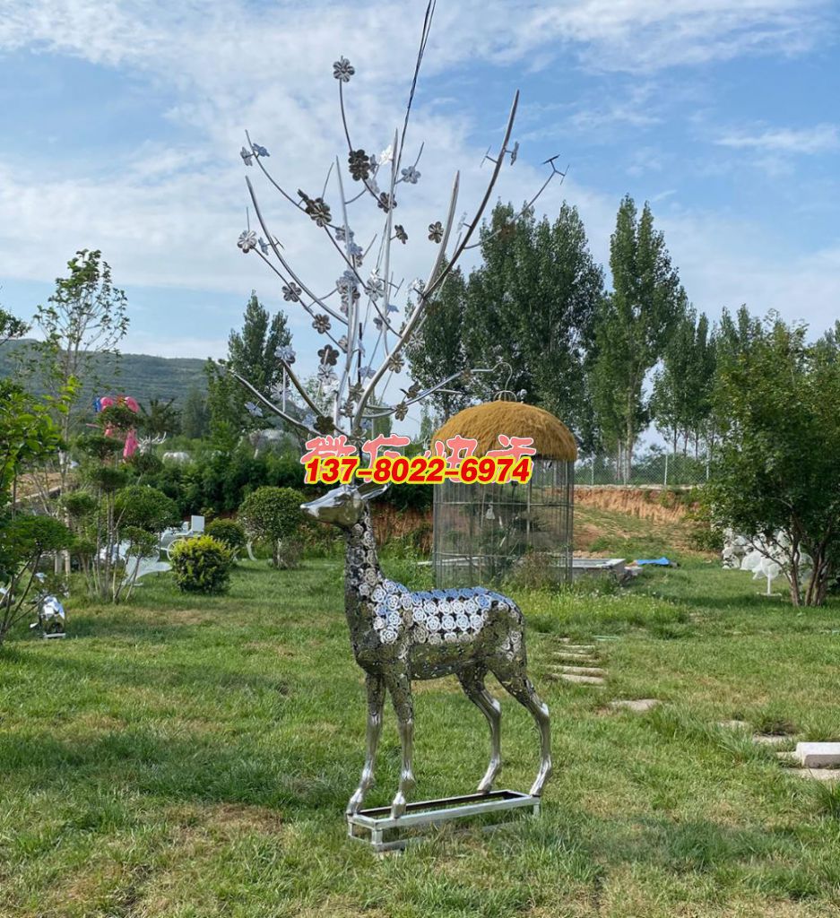不銹鋼鹿影：戶外景觀里的靈動(dòng)詩章